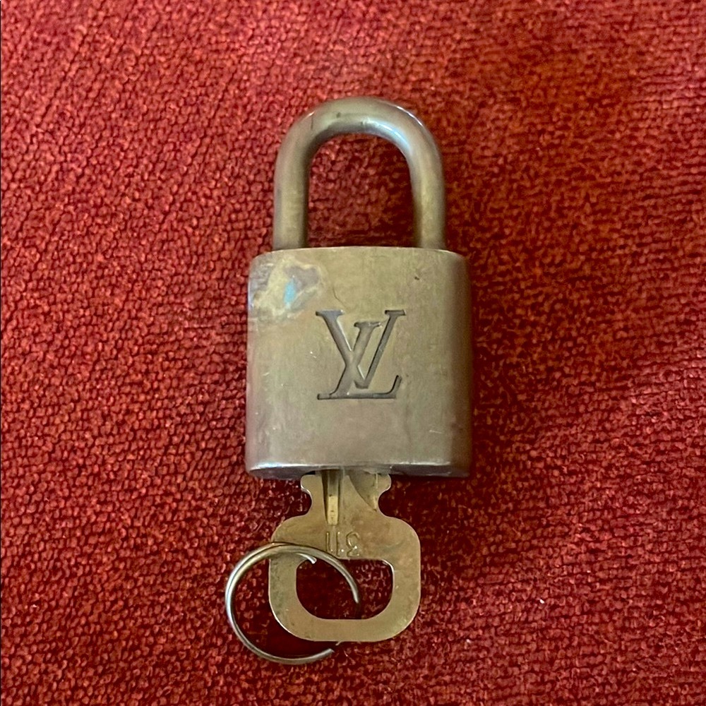Louis Vuitton LV Gold Padlock Lock & Key #311